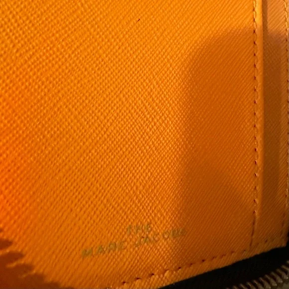 Marc Jacobs Gray Wallet with Gold Accent - Picture 5 of 7